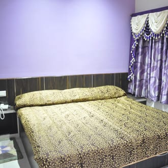 Vinayak Villa- Luxury Service Apartment, Bhopal 3